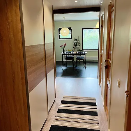 Peaceful And Cosy Close To Services